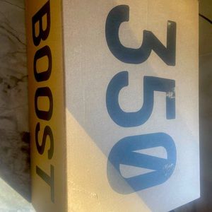 Yeezys 350 Boost - Carbon